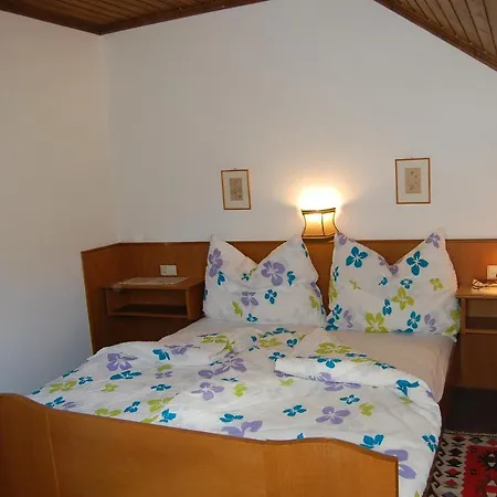 Landhaus Enzian Apartman *